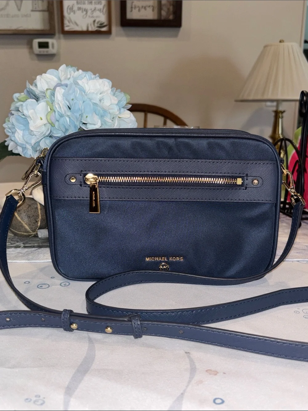 Michael Kors Jet Set Charm East/West Crossbody Navy